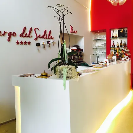 Del Sedile 4*